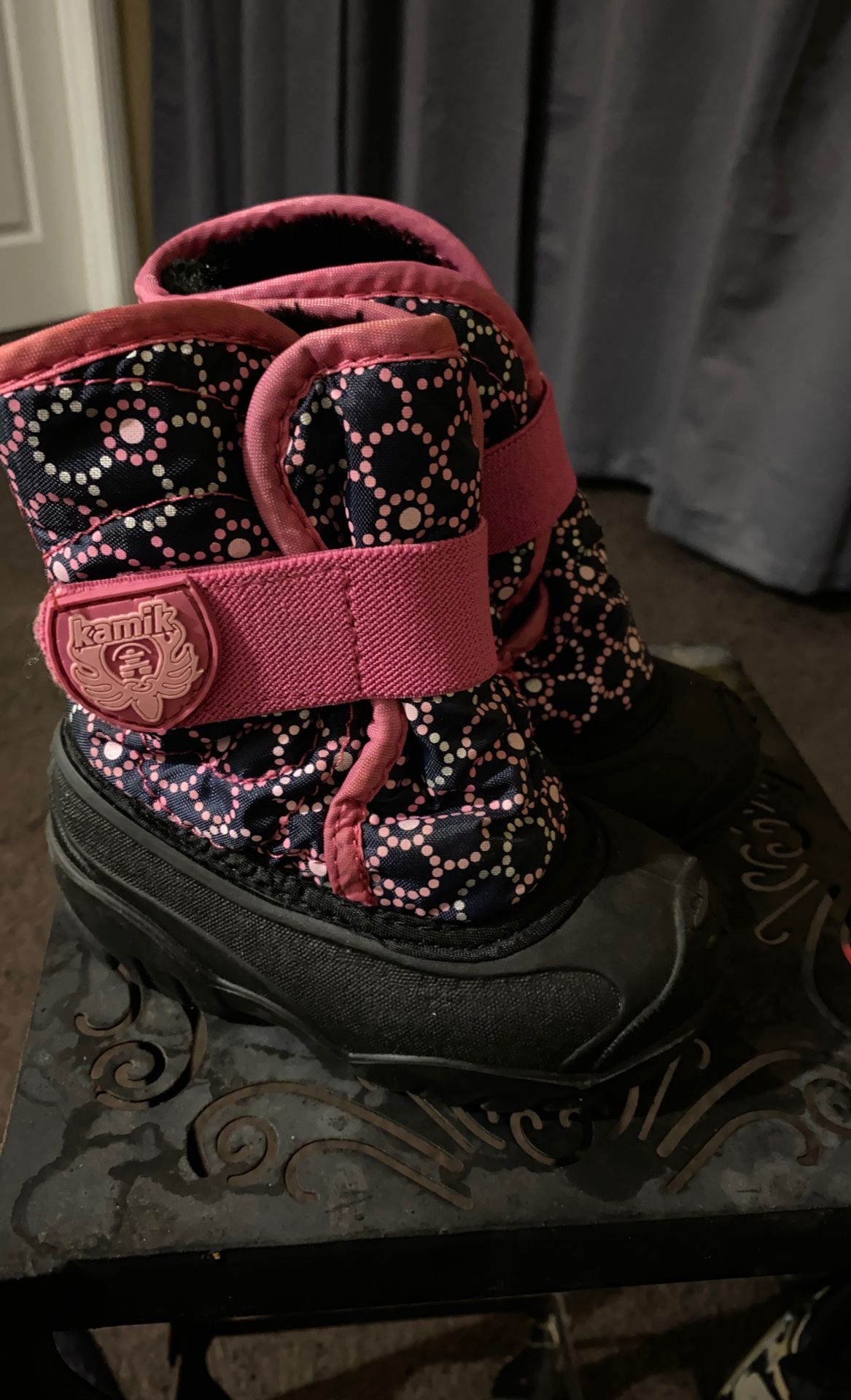 Kamik Girl Snow Boots for Toddler size 6