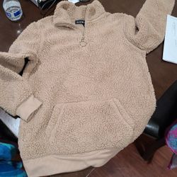 Derek Heart Sherpa Sweater Size M