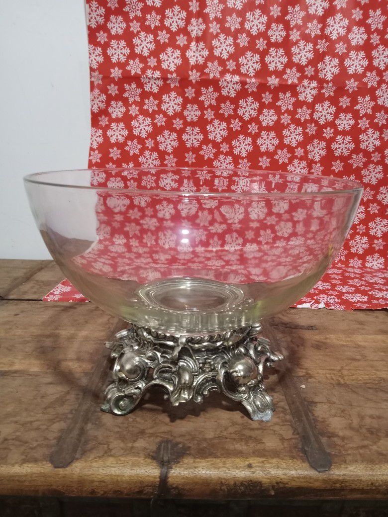 Vintage Pitman Dreitzer Glass And Silver Plated Punchbowl 1960s