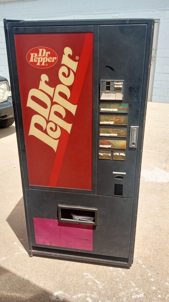 Vintage Dr. Pepper Machine