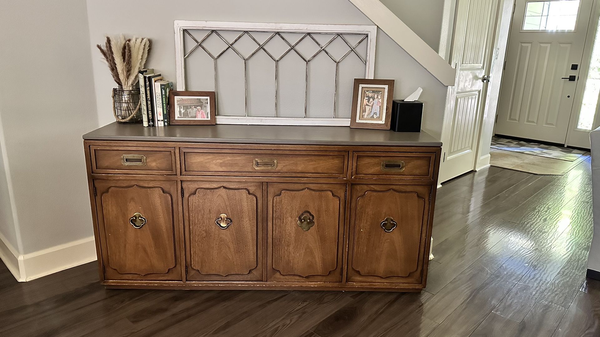Drexel Mid Century  Buffet / Sideboard / Hutch 
