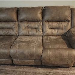 Distressed Brown Leather Reclining Sofa – 3-Seater, Great Condition! Super Comfy 