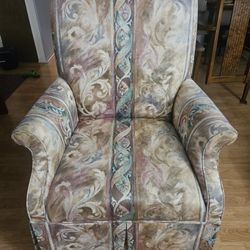 Old Fashion Style Chairs 