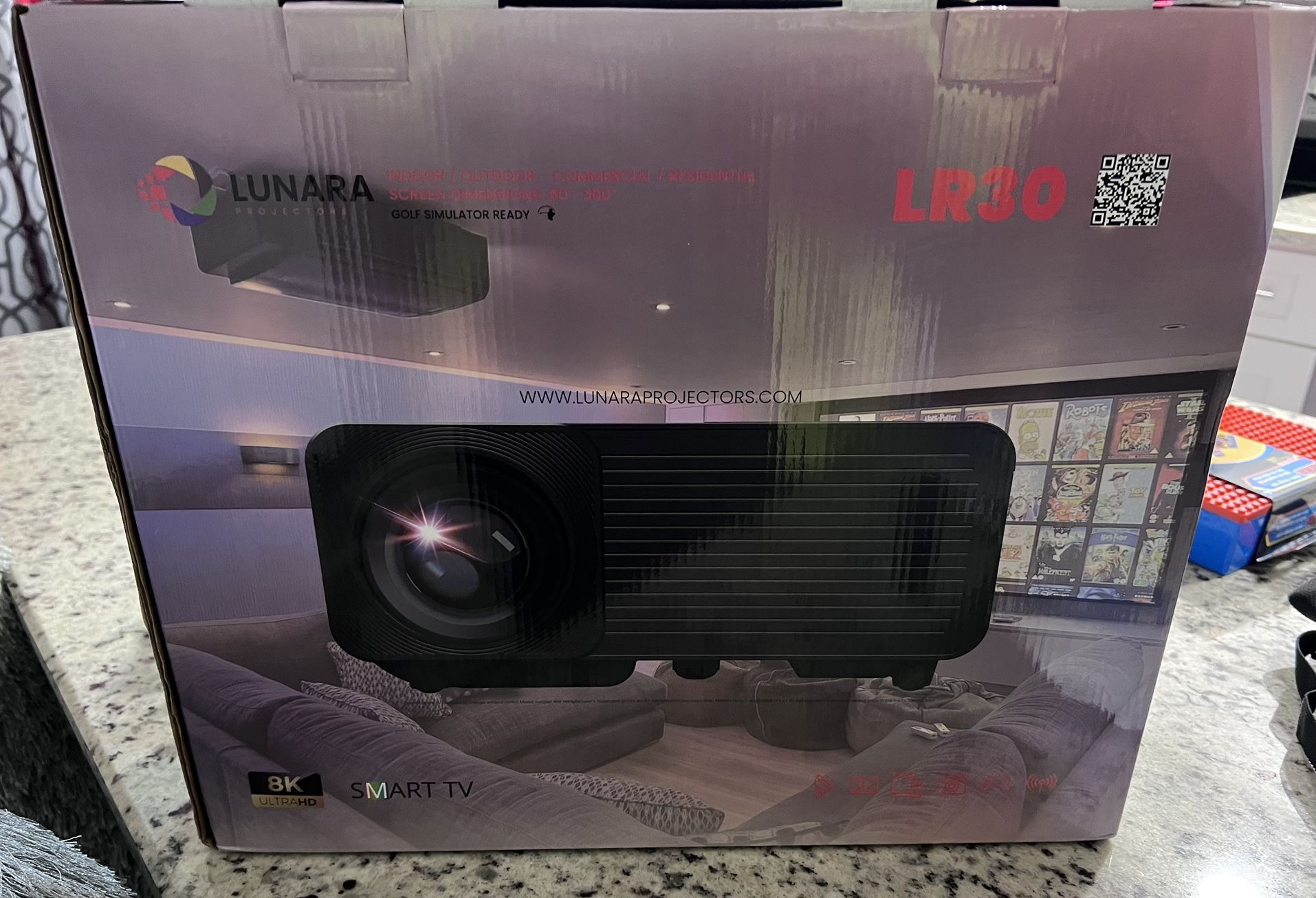 Lunara Projector And Digital Projector Self Lock Screen