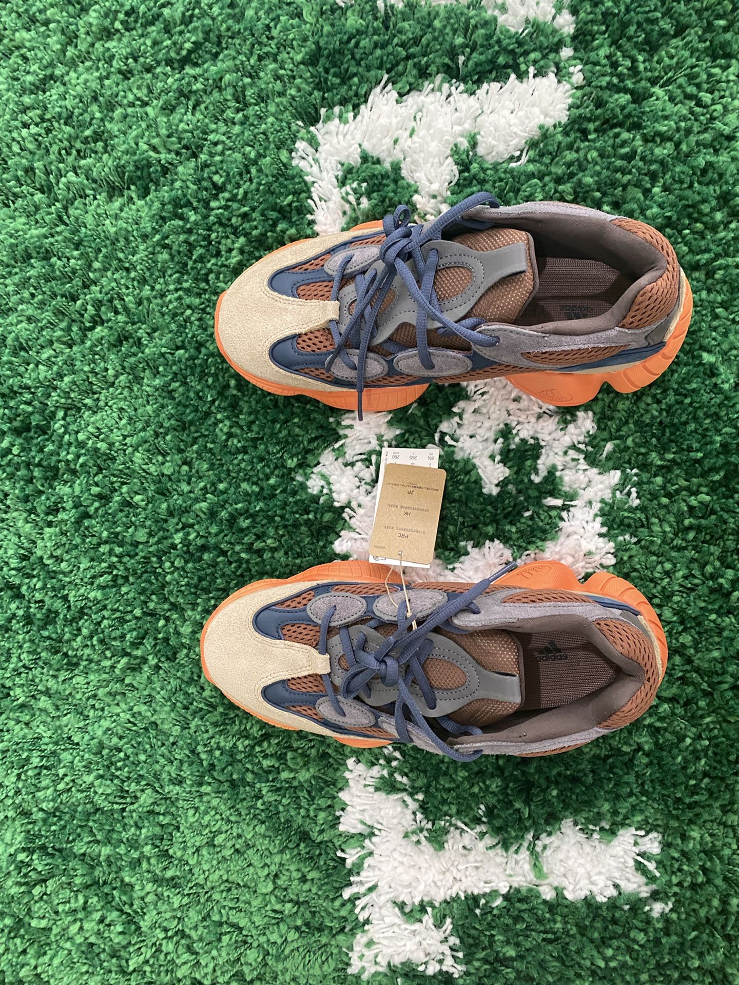 YEZZY 500 ENFLAME SZ 8.5