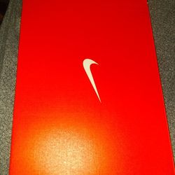 New Youth Nike AF1 Size 4.5   (4o2) 383 391o