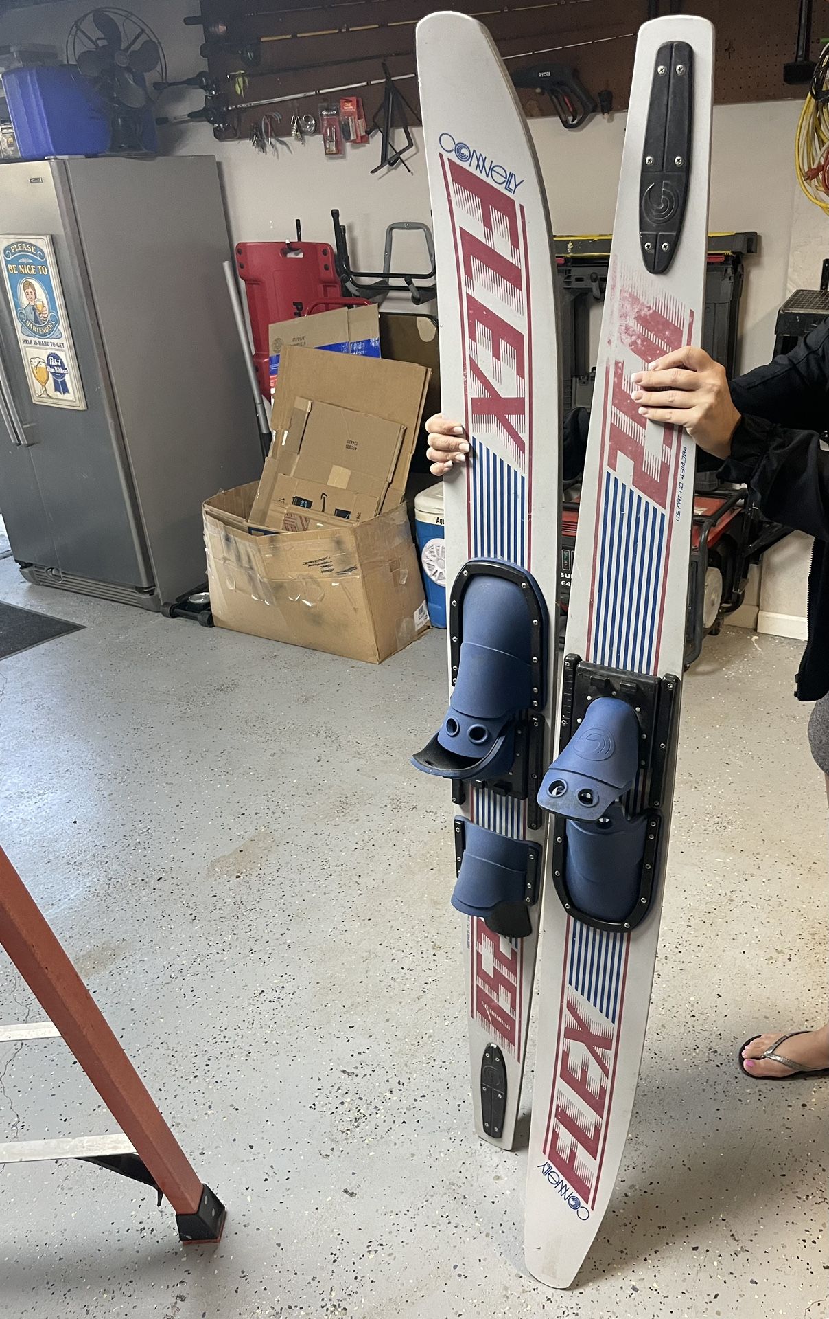 Vintage Connelly Flex 250 Water Skis