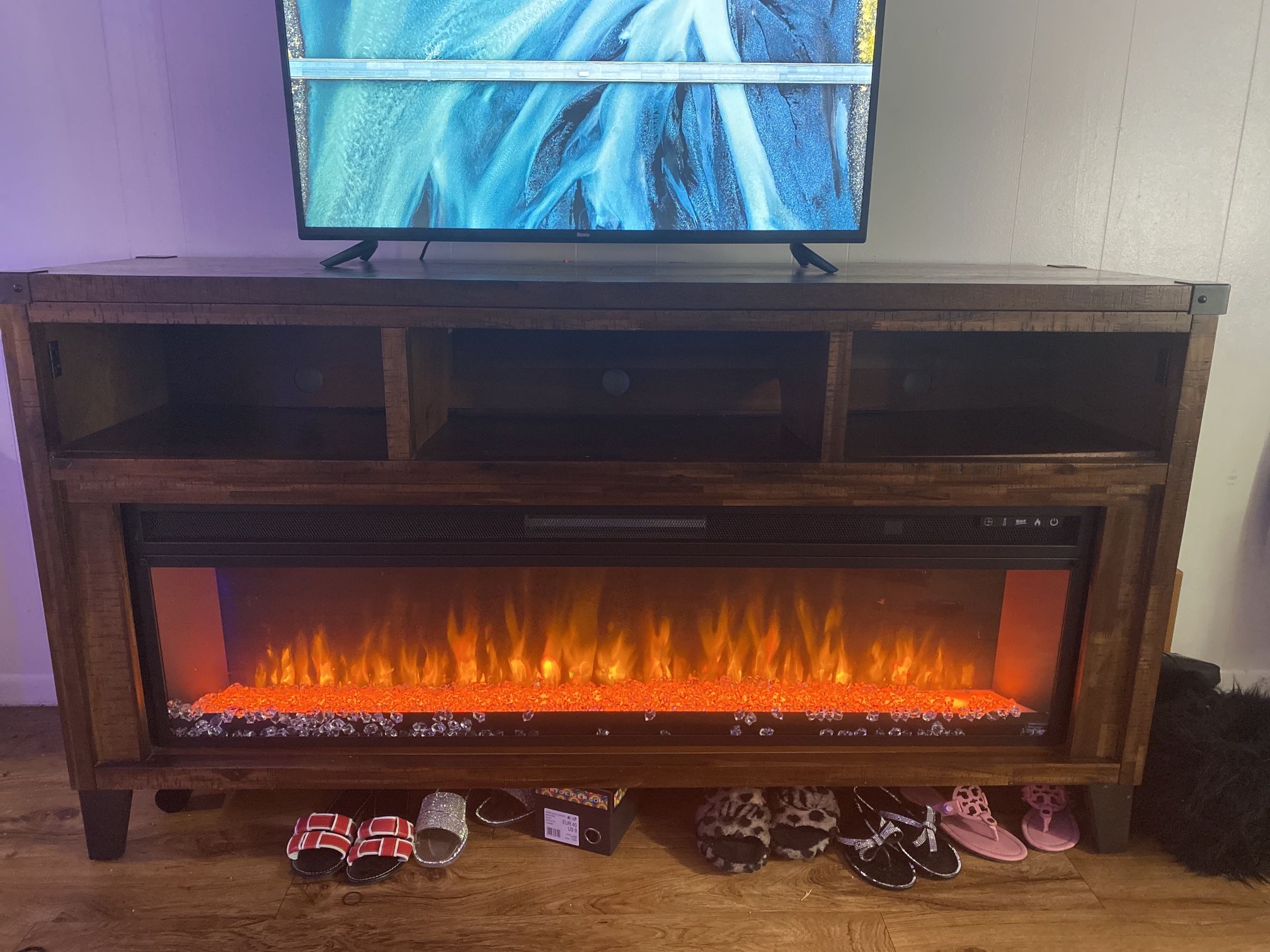 PERFECT TIMING FOR WINTER! 🔥Fireplace 🔥