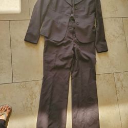 Anne Taylor Pinstripes Lined  Pant Suit Size 5 Please Click Ony Face To See My Other Posts 