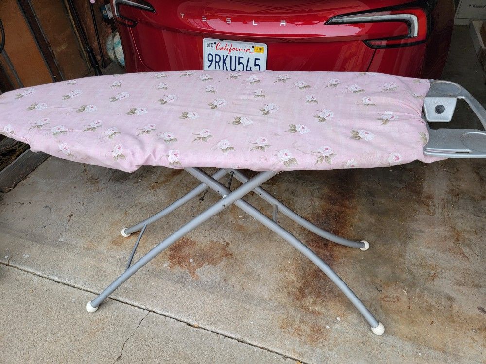 HEAVY DUTY & STURDY IRONING BOARD