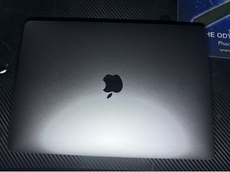 Apple MacBook Pro 13” (Space Gray) – i5 | 8GB RAM | 128GB SSD