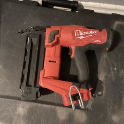 Milwaukee Brad Nailer 