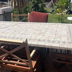 Mármol Top And 6 Metal Chairs 