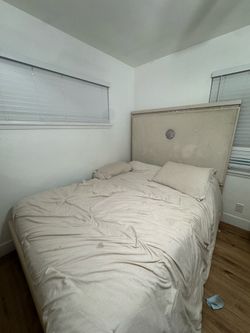 Bedroom set