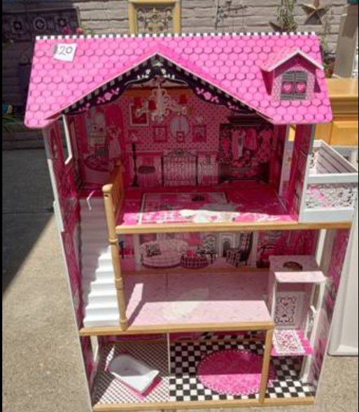 Kidkraft Amelia Doll House 