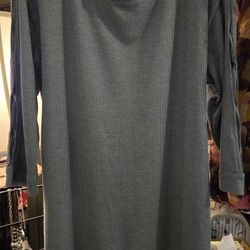 Ladies Large June & Delaney Tunic With Laced Sleeves