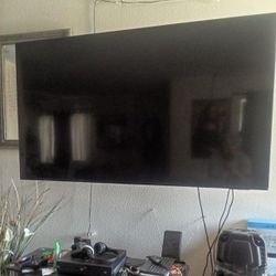 65' Inch Samsung Flat Screen Smart TV 