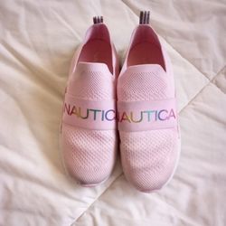 Nautica Kids Youth Athletic Sneakers Size 1. $8.00 Just Need Cleaning 