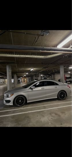 Mercedes Benz CLA250