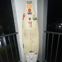 SURFBOARD for Sale! 5-11 (71 Inches)