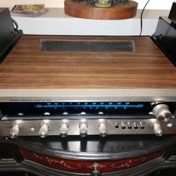 Beautiful Vintage Pioneer SX-525 Stereo Receiver 