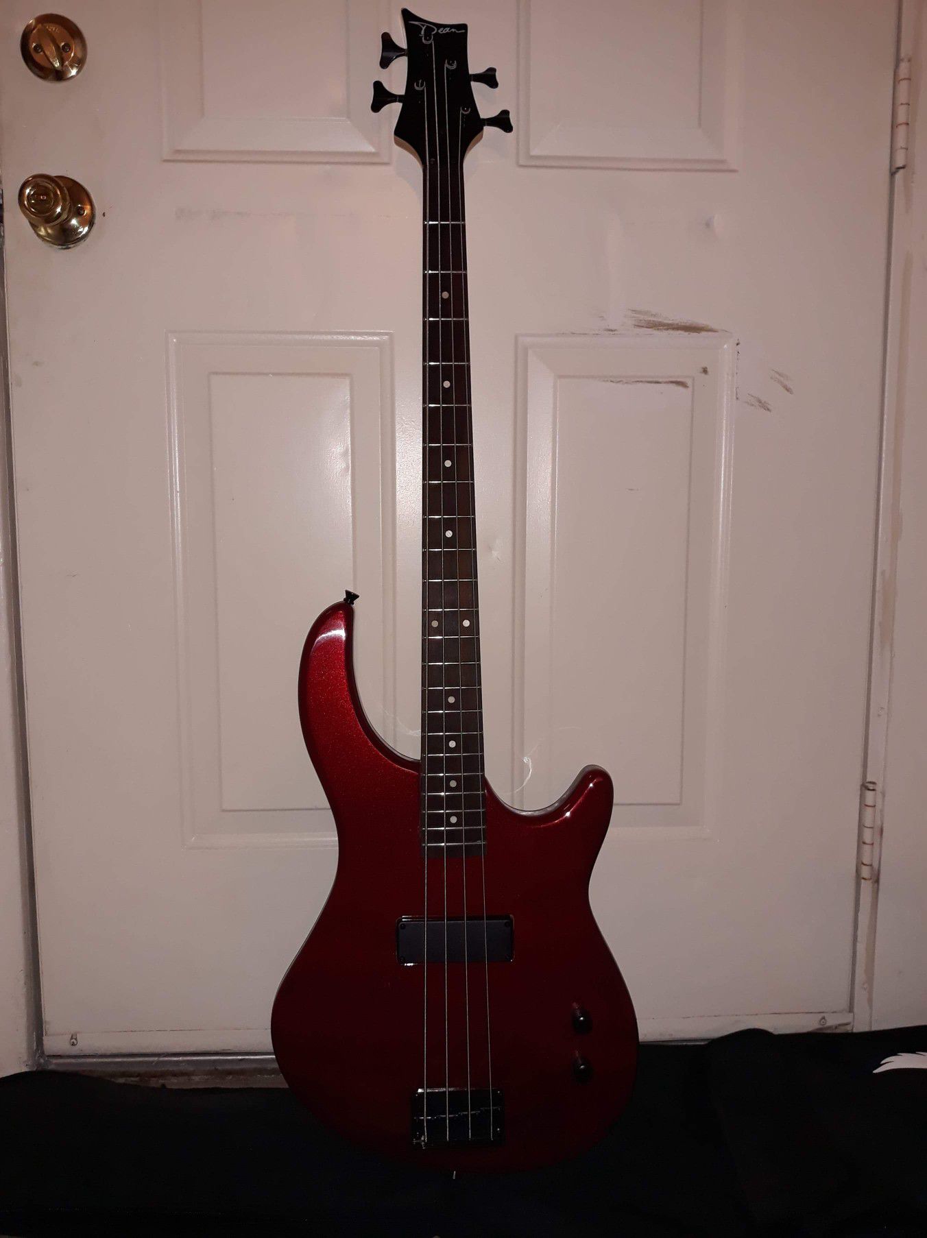 Dean 4 String Bass Guitar Complete Everything is sold in the picture as is