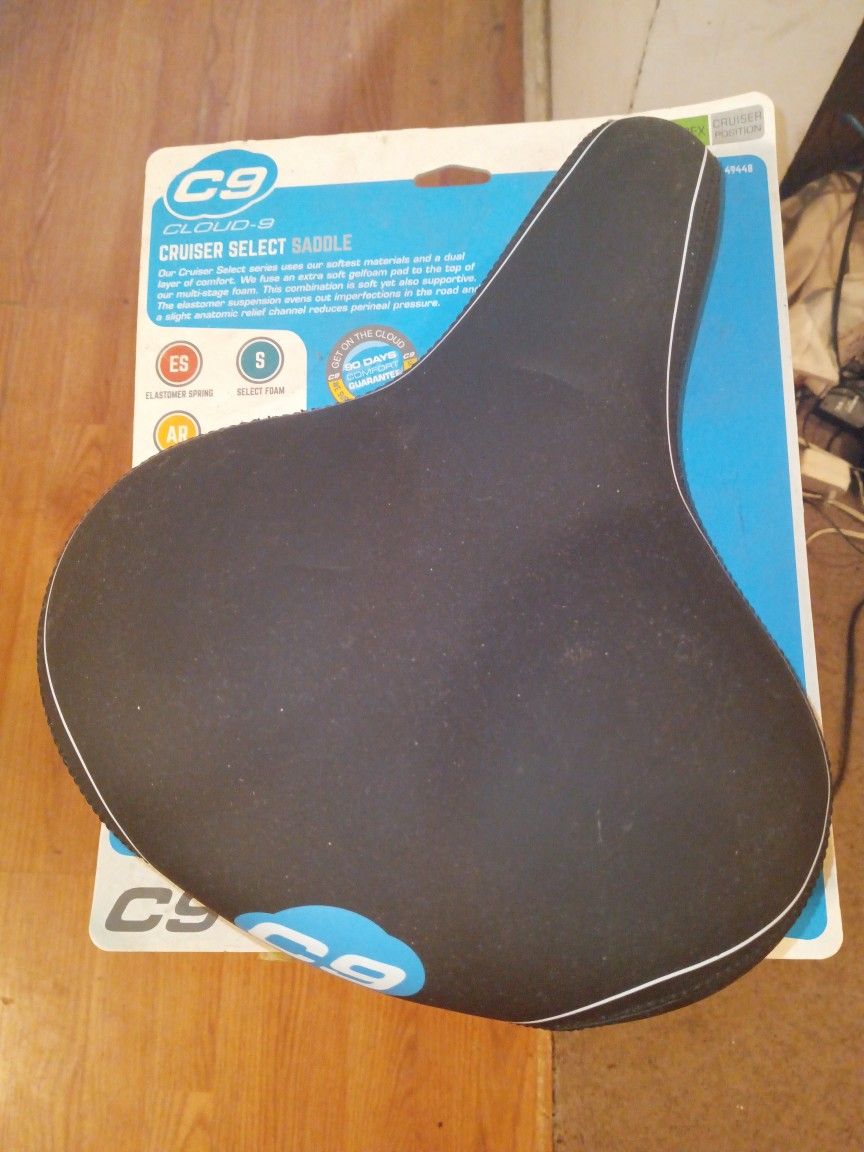 CLOUD NINE{C9}black leather padded bicycle seat{saddle}