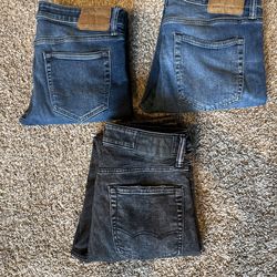 3 pairs of American Eagle Jeans, Mens