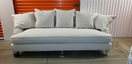 LEE INDUSTRIES 5 SEATER SOFA