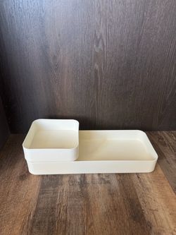 Off White Plastic Organizer Tray Set
