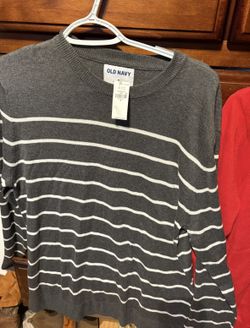 Old navy men’s sweater