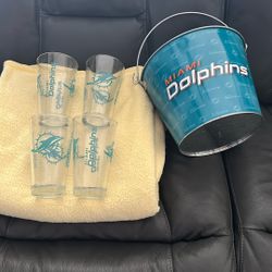 Dolphins Ice Bucket and 4 Beer Glasses