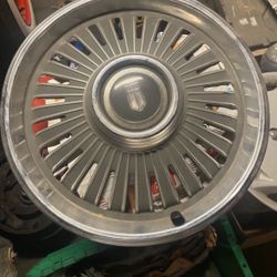 Chevelle Hub Caps