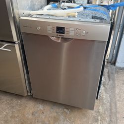 BOSH DISHWASHER 24” INCH OPEN BOX 