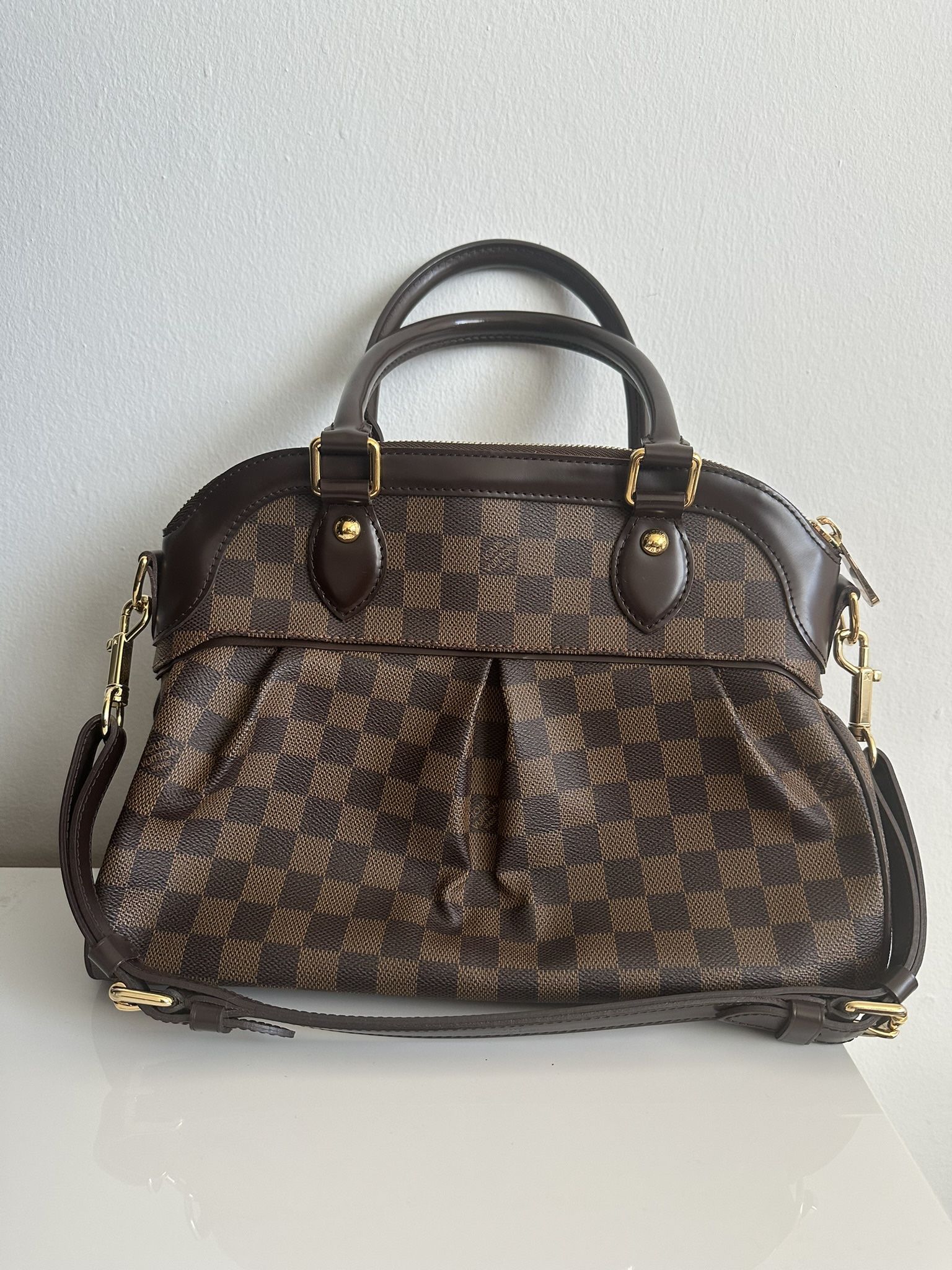 Authentic Louis Vuitton Shoulder Bag