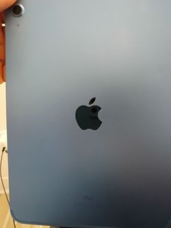 PHX.!!!!!Passcode locked 10th gen Ipad Blue