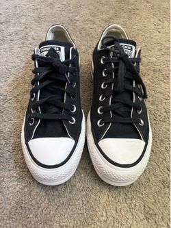 Womens Converse Chuck Taylor All Star Lift Low-Top Sneaker - Black
