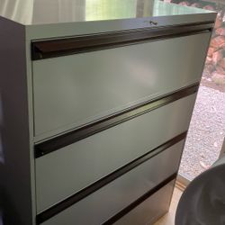 Four drawer locking file tower