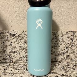 Hydroflask Water bottle