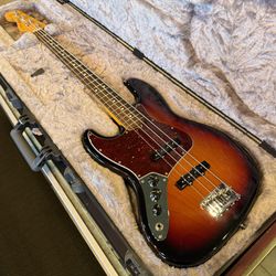 Fender American Professional II Jazz Bass Left Handed 3-Color Sunburst with Original Hardshell Case