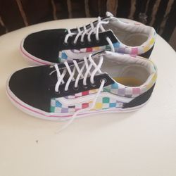 VAN'S US KIDS Girls Size 2 Like New