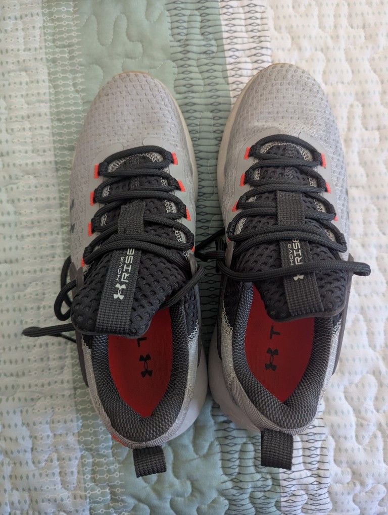 Under Armour Size 8 Mens