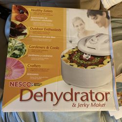 Nesco Food Dehydrator And Jerky Maker