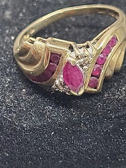 Ruby / Diamond 10k Ring
