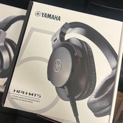 Yamaha HPH-MT5 Monitor Headphones Black