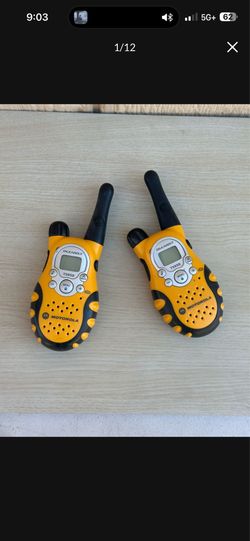 Motorola Talkabout T5950 Two Way Radio (1 PAIR) Uses Double AA 22 Channels