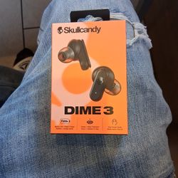 Earphones 