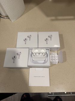 AirPod pro 3s (look at description)