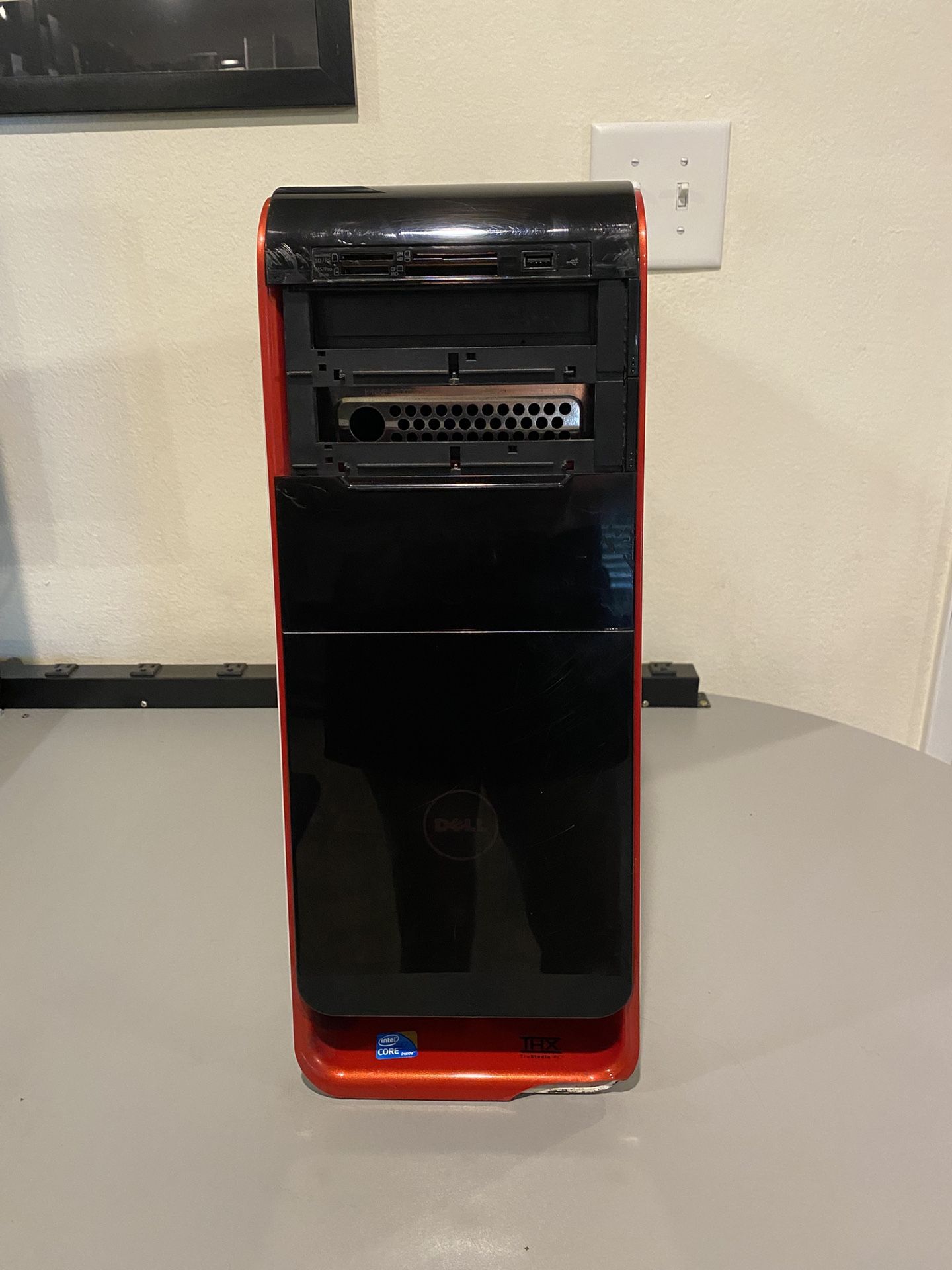 Dell Studio XPS Tower with 1 GB Graphics Hyperthreaded i7