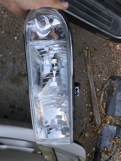1998-2004 Chevy S10 Blazer Headlights $100 OBO